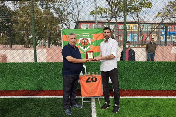 CEYHUN ERİŞ GİRNE GENÇLİK KULÜBÜNDE