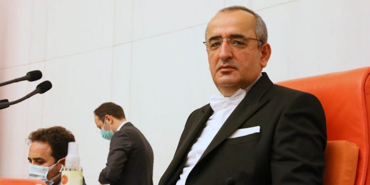 HAYDAR AKAR YENİ YIL MESAJI