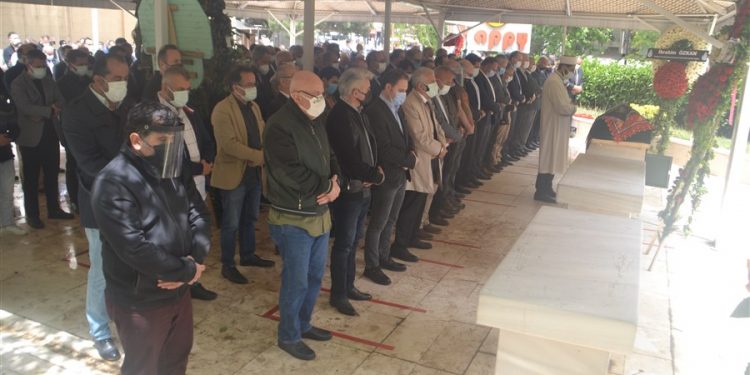 GAYE BAYRAKTAR SON YOLCULUĞUNA UĞURLANDI