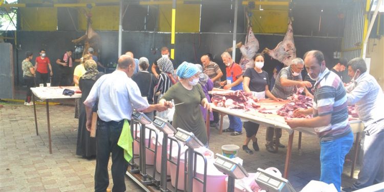 BAŞIBÜYÜK KURBAN KESİM YERİ HİZMETİNİZDE