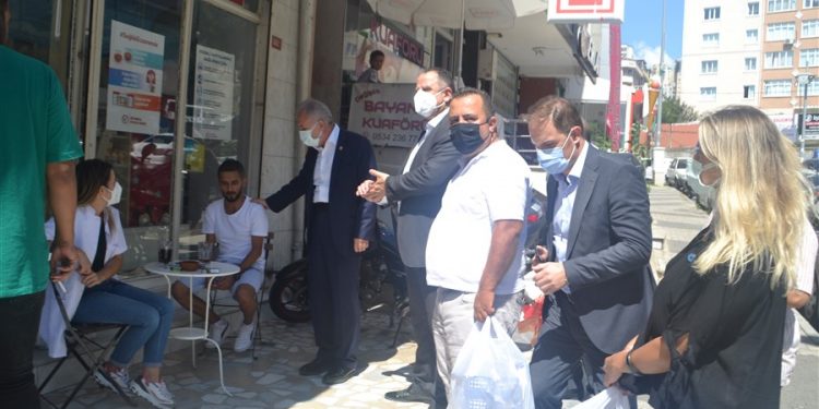 İYİ PARTİ ZÜMRÜTEVLER ESNAFINI ZİYARET ETTİ