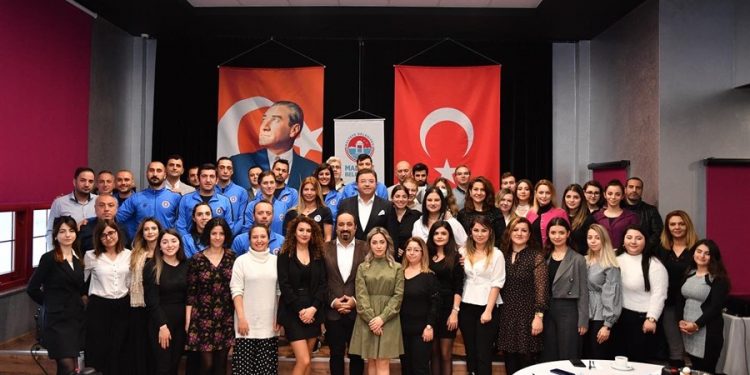 ALİ KILIÇ ÖĞRETMENLERLE BULUŞTU