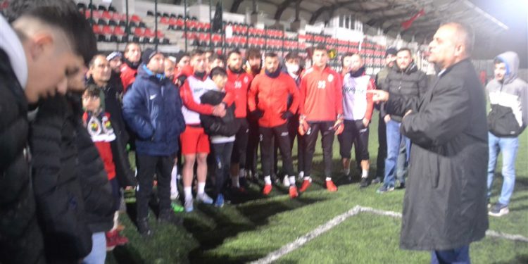 BEHRAM KAÇAR GECEKONDU İLE BULUŞTU