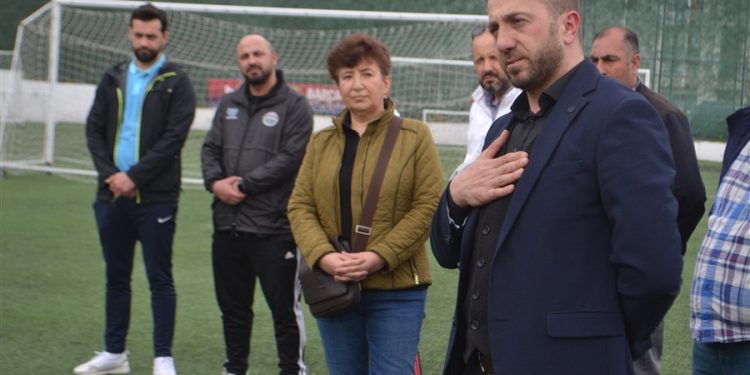 MEHMET AKARSU FUTBOLCULAR İLE GÖRÜŞTÜ