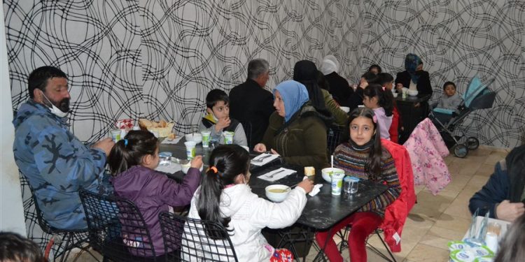 İFTAR YEMEKLERİ DEVAM EDİYOR