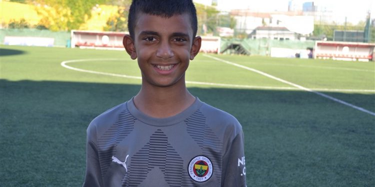 BULUT KARS’IN YILDIZI PARLIYOR