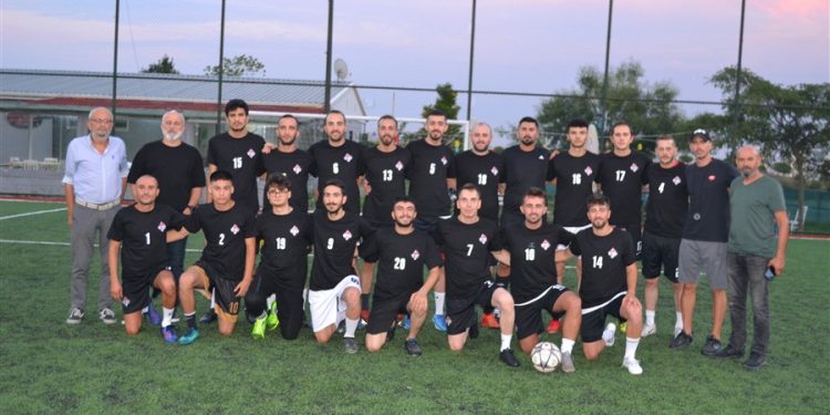 1923 ESENKENTSPOR SAHAYA İNDİ