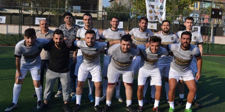 ÖZSOYER TURİZM FUTBOL TURNUVASINDA