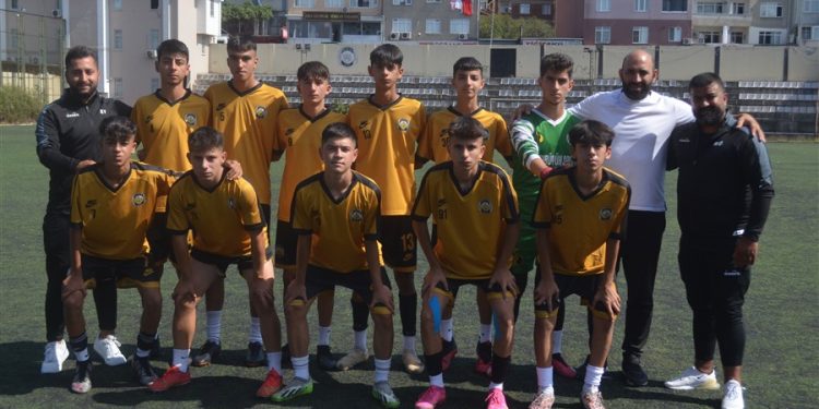 BAŞIBÜYÜK SPOR-ATAŞEHİR ÇAMOLUK SPOR U-16 MAÇI YARIDA KALDI