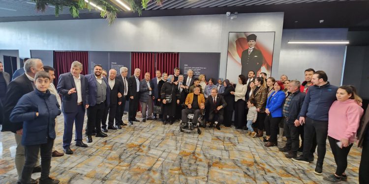 ESİN KÖYMEN ÇANKIRILILAR İLE KAHVALTI YAPTI