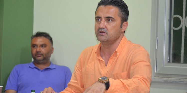 CEM ÇALIŞKAN FUTBOL ANTRENÖLERİ İLE BİR ARAYA GELDİ