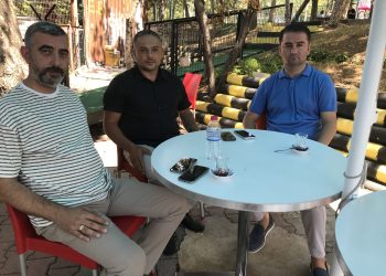 ÜÇÜ BİR ARADA