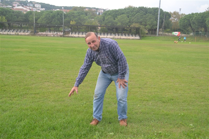 ESKİ MİLLİ BOKSÖR ŞİMDİ ÇİM UZMANI OKTAY DEĞİRMENCİ
