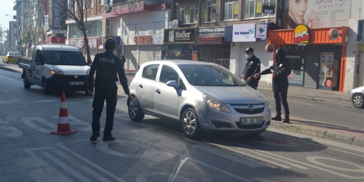 MALTEPE’DE DENETİMLER SÜRÜYOR