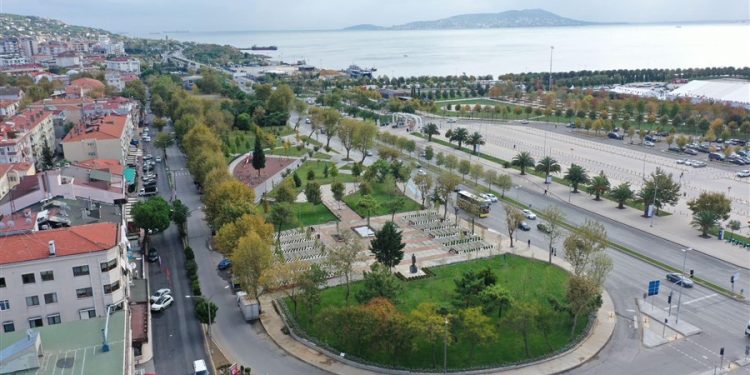 ADALET MEYDANI VE PARKININ AÇILIŞ TÖRENİ YAPILDI