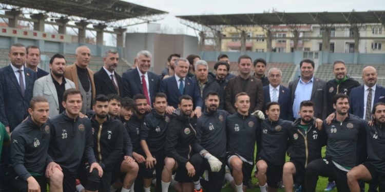 OSMAN AŞKIN BAK MALTEPE SPOR İDMANINI İZLEDİ