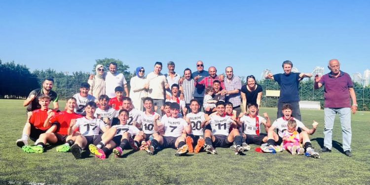 GÜLSUYU SPOR U-17 YAŞ GRUBU FUTBOL TAKIMI TÜRKİYE ŞAMPİYONASINA KATILACAK