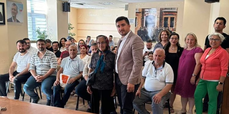 CHP MALTEPE İLÇE BAŞKANLIĞI YENİ ÜYE KAYITLARINA BAŞLADI