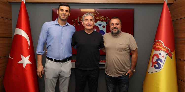 ÖZCAN KIZILTAN ÇORLU 1947 SPOR İLE ANLAŞTI
