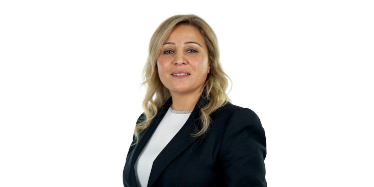 HÜMA YÜKSEL BAŞKAN TİRE 2021 F.K TAKIMINI TFF 3.LİGE TAŞIDI