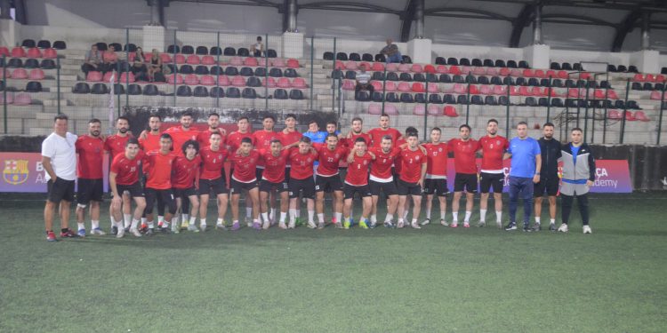 GÜLSUYU SPOR LİGİN BAŞLAMASINI BEKLİYOR