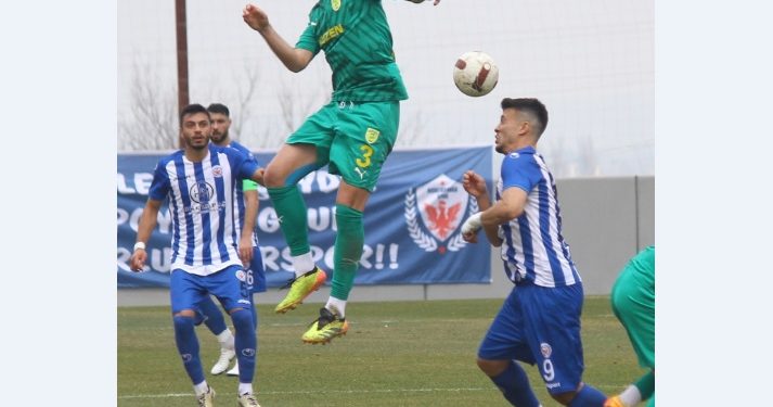 SAMET ÖNGER  HAVADA ASILI KALDI !