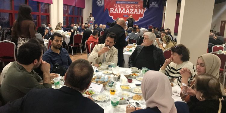 ÇERKEŞ DERBEKLER BİRLİĞİ İFTAR YEMEĞİ GERÇEKLEŞTİRİLDİ