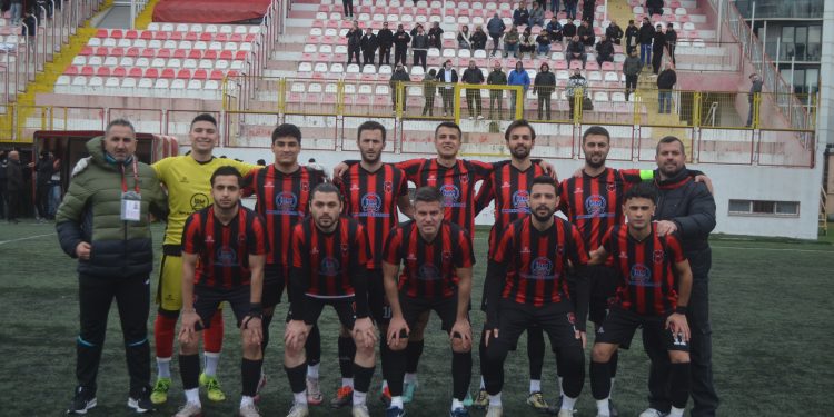 KOŞUYOLU SPOR : 1 ANADOLU ÜSKÜDAR SPOR : 6