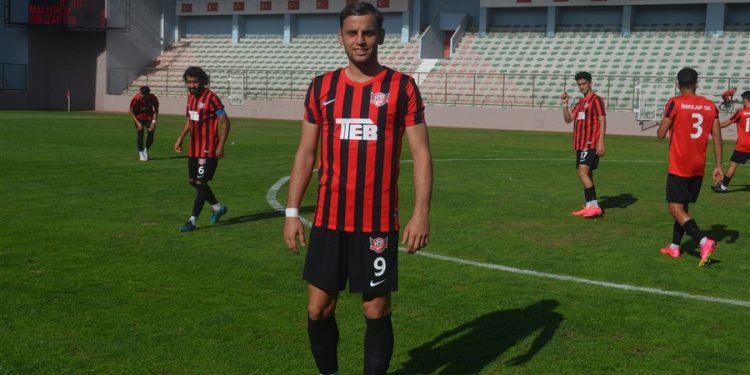 YUNUS EMRE AYAZ ATIYOR İNKILAP F.S.K KAZANIYOR