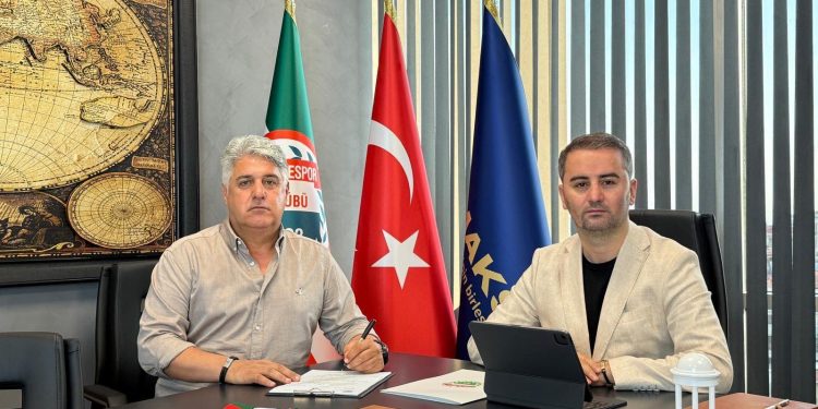 HASAN ALİ CESUR MALTEPESPOR İLE ANLAŞTI