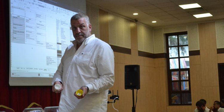 OĞUZHAN ATAGÜN BAŞKAN 4.GRUBU ÇEKTİ