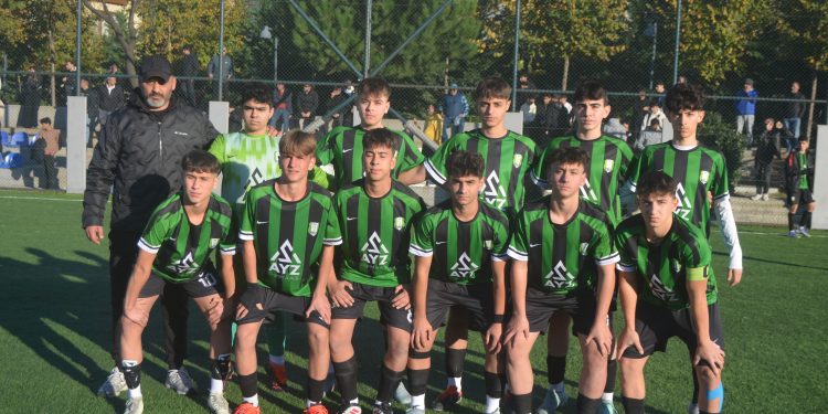 ATAŞEHİR ÇAMOLUKSPOR : 0  ÇAMLICASPOR : 2
