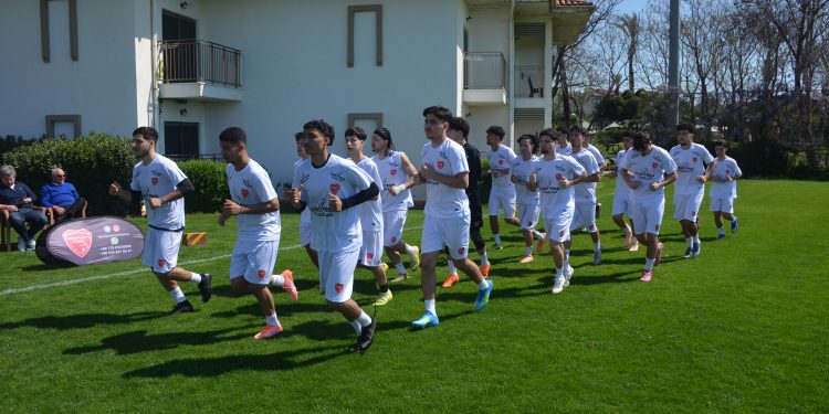 AVRUPANIN YILDIZLARI ANTALYA KAMPI DEVAM EDİYOR