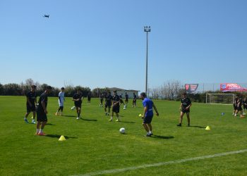 AVRUPANIN YILDIZLARI PASKALYA KAMPI SÜRÜYOR