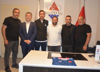 KÜÇÜKYALI YELKEN SPOR TEKNİK EKİBİ BELLİ OLDU