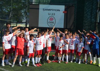 GÜLSUYUSPOR ŞAMPİYON.