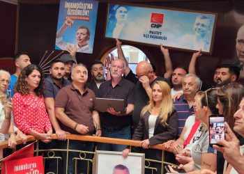CHP MALTEPE İLÇE YÖNETİMİ İSTİFA ETTİ