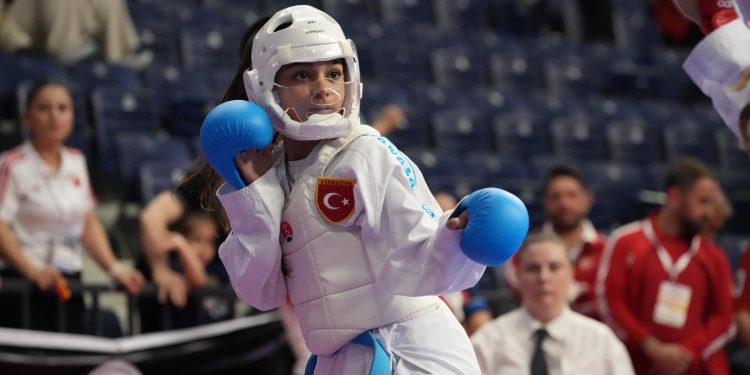 ESLEM CARBAŞ MALTEPENİN GURURU OLDU